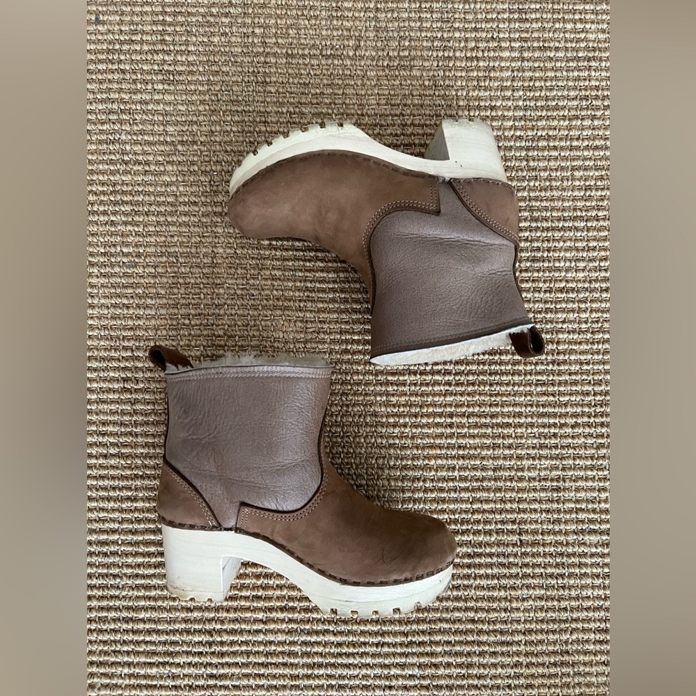 No. 6 5" Pull on Shearling Clog Boot on High Heel in Copper Size 37